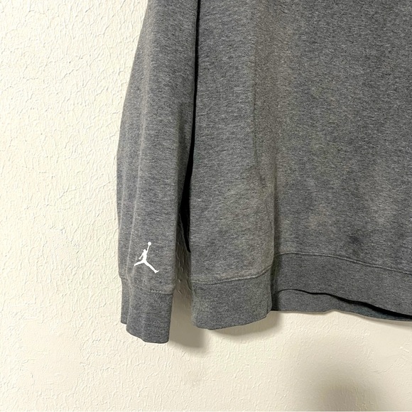 Jordan Kids Size Large (12-13) Graphic Gray Hooded Sweatshirt Activewear - Picture 4 of 9